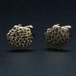 simple-textured-surface-vintage-tailored-mens-cuff-links-3-e1625351275416.jpg