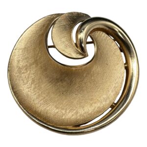 trifari-1960s-gold-tone-swirl-brooch.jpg