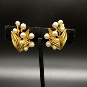 trifari-faux-pearl-earrings.jpg