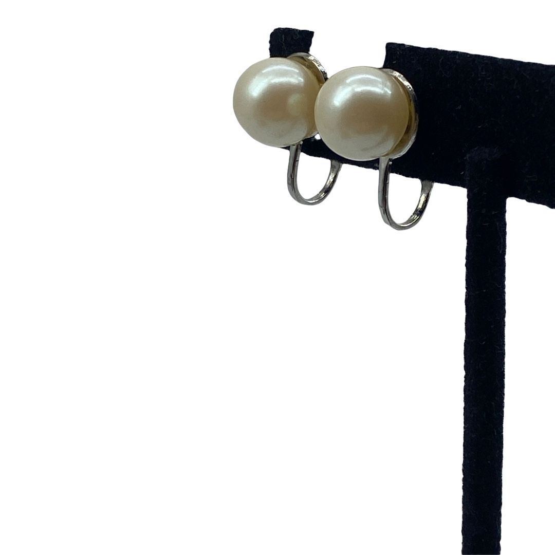 vintage-1960s-faux-pearl-earrings2.jpg