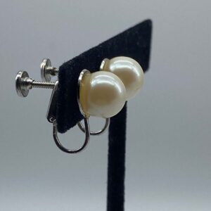 vintage-1960s-faux-pearl-earrings4.jpg