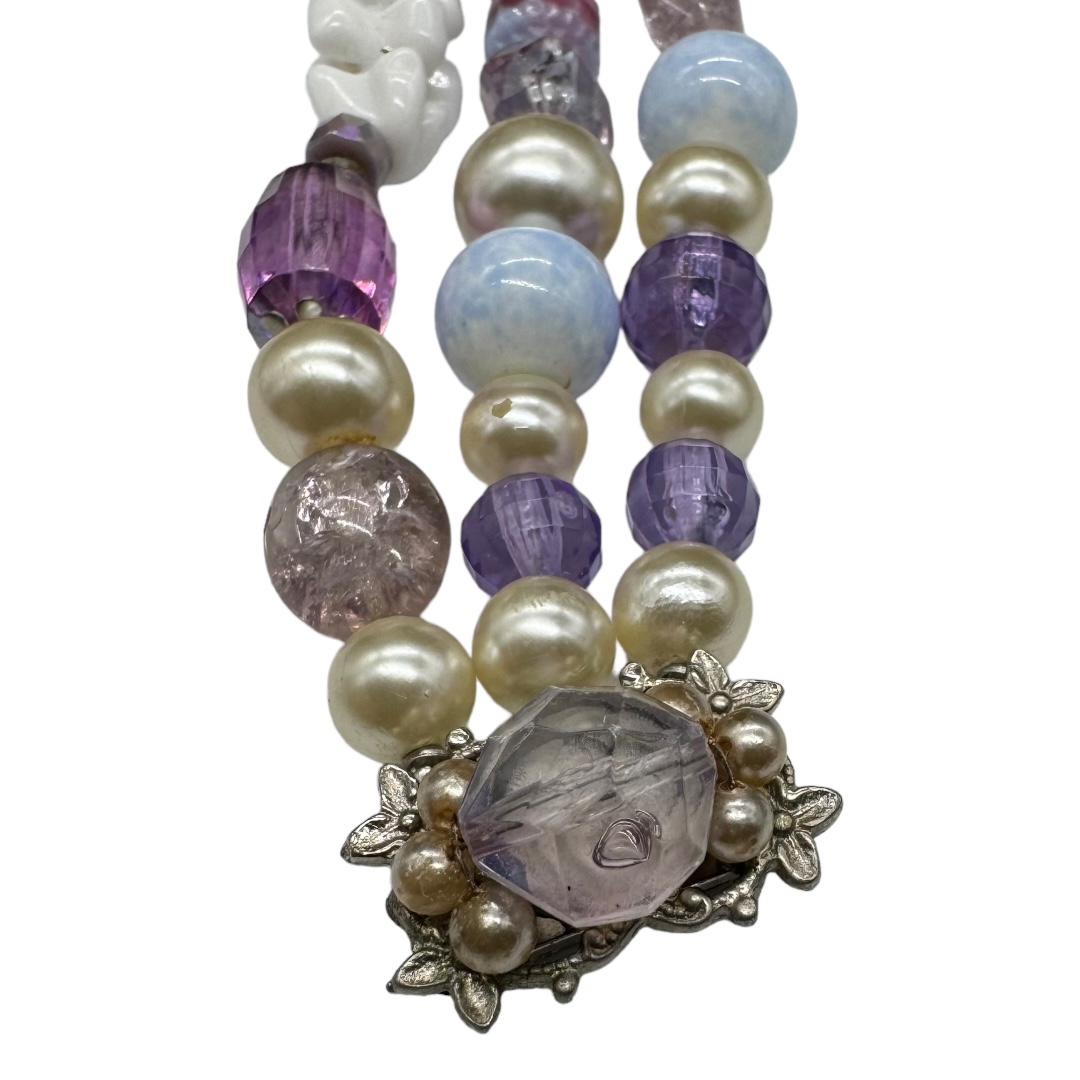 vintage-art-glass-and-faux-pearl-triple-strand-bracelet5.jpg