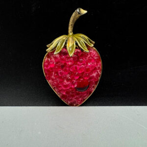 vintage-art-strawberry-brooch.jpg
