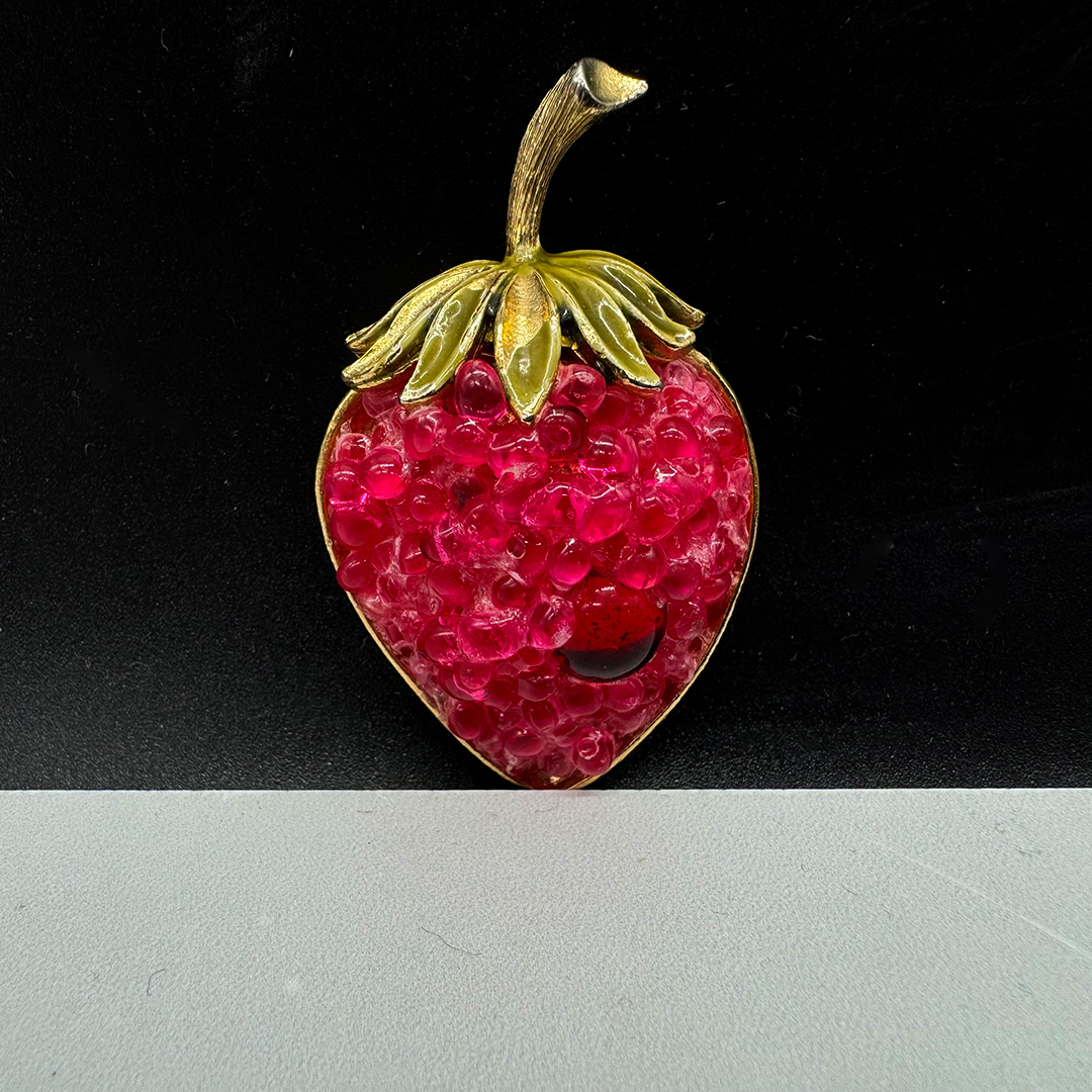 vintage-art-strawberry-brooch.jpg