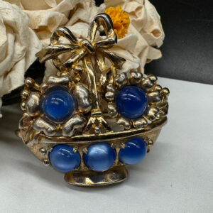vintage-coro-moon-glow-basket-pin2.jpg