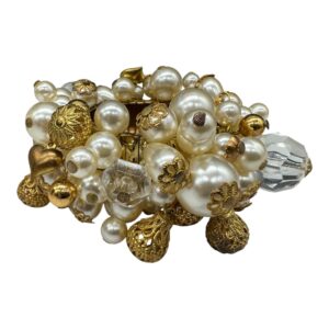 vintage-faux-pearl-cha-cha-bracelet.jpg