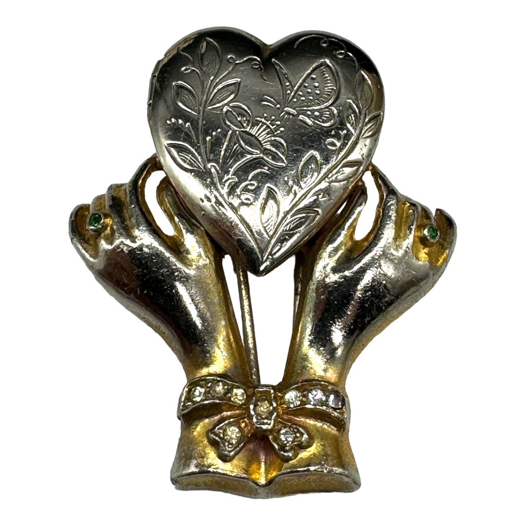 vintage-hand-and-heart-fur-clip4.jpg