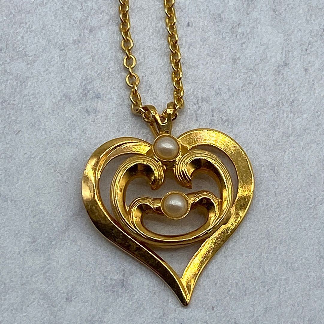vintage-heart-pendant2.jpg