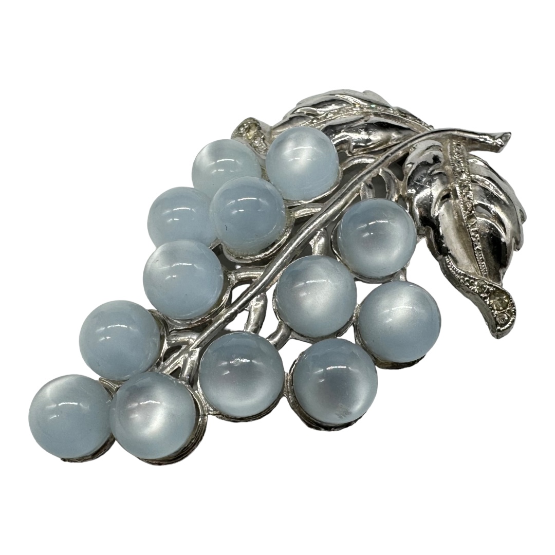 Vintage Moonglow Coro-style Grape Fur Clip
